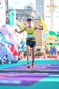 BIB: 2002
                            <button type="button" onclick="openModal(24886392)" class="btn btn-primary btn-sm float-right btn-popup" data-toggle="modal" data-target=".modal-high-quality">
                        <i class="fas fa-shopping-cart"></i> Add to Cart
                    </button>
                                            <button type="button" onclick="isThisMe(24886392, true)" class="btn btn-success btn-sm float-right btn-popup btn-isme hidden" data-toggle="tooltip" data-placement="bottom" title="นี่คือรูปของคุณใช่ไหม คลิกที่นี่เพื่อเอาเข้าอัลบั้ม">
                        <i class="fas fa-plus"></i> Add to album
                    </button>
                    <button type="button" onclick="isThisMe(24886392, false)" class="btn btn-warning btn-sm float-right btn-popup btn-isnotme hidden">
                        <i class="fas fa-ban"></i> Remove from album
                    </button>